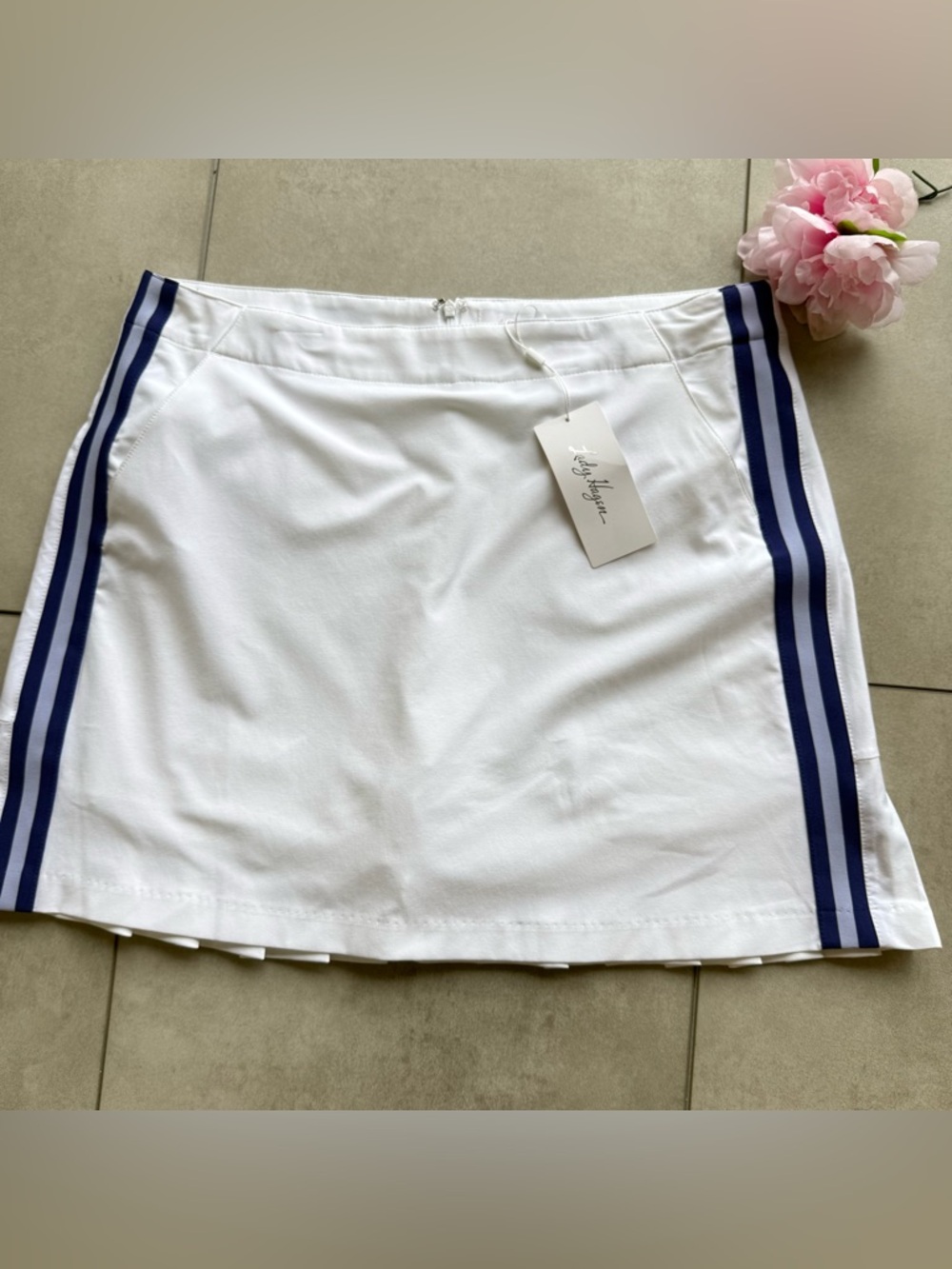 Lady Hagen skort SZ 16 white Magnolia STRIPE blue PLEATED tennis hydro fit nwt
